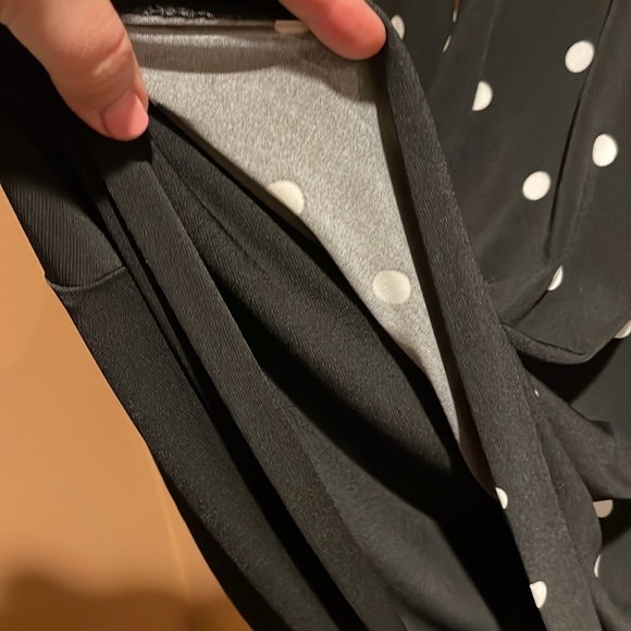 WHBM Faux Wrap Dress, black/white polka dot Size 6. Elastic waist Long sleeve. - Picture 6 of 8